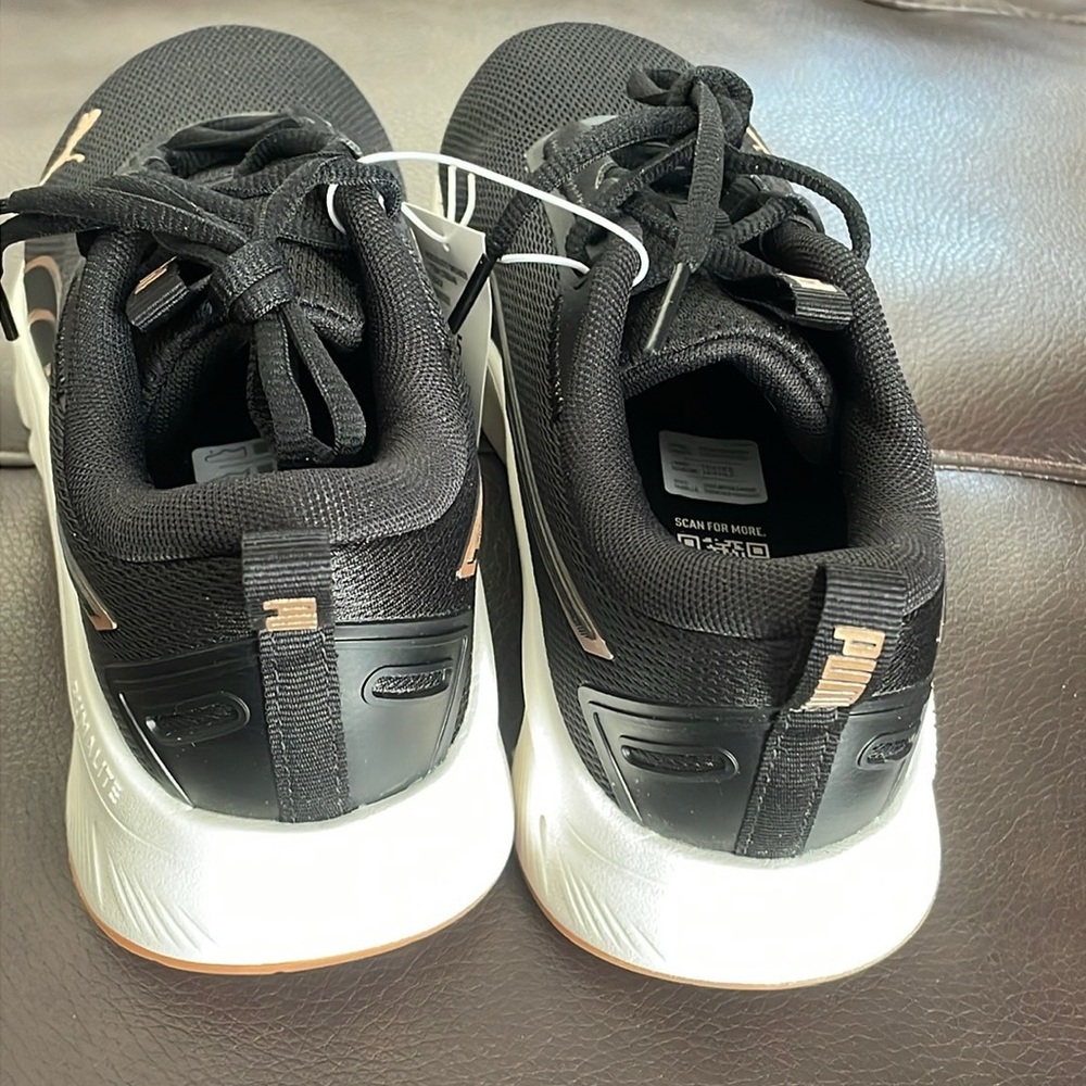 Puma Shoes - Picture 4 of 5